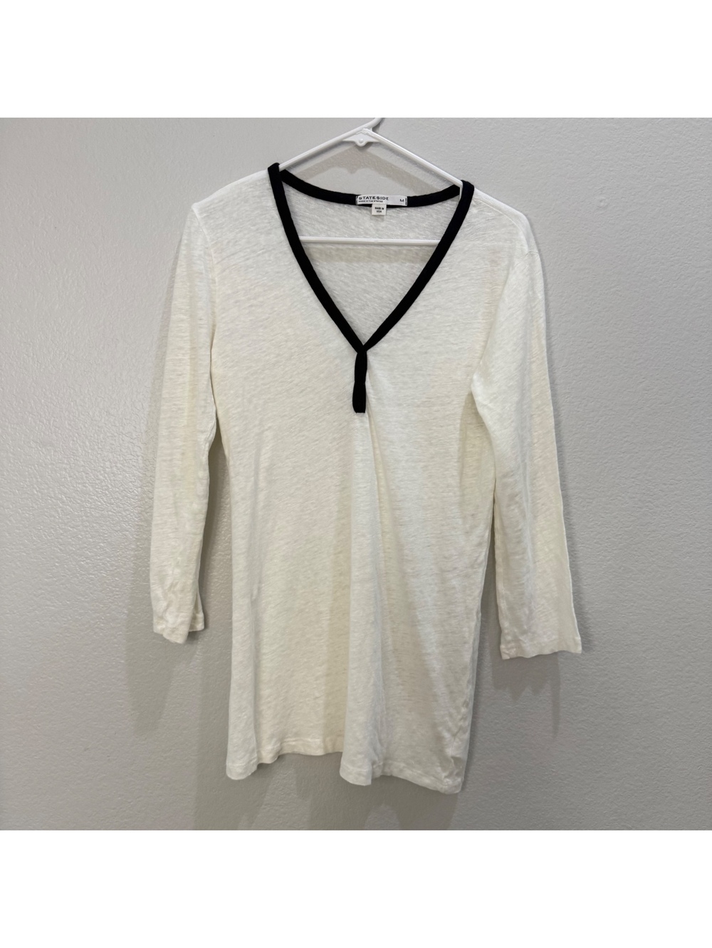 Stateside Women's 100% Linen White V-Neck Long Sleeve Top with Trim, Size M